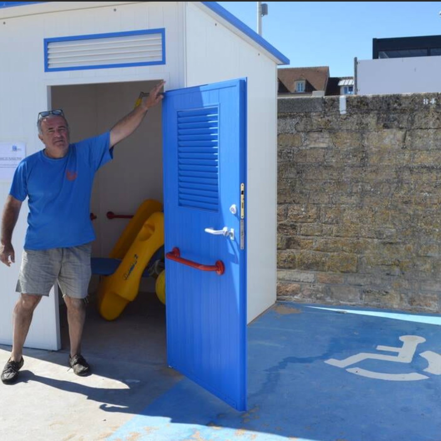 Romy Beach Cabin – kabina plażowa PVC dla osób z niepełnosprawnościami